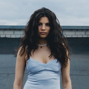 Michelle Andrade – Гравітація