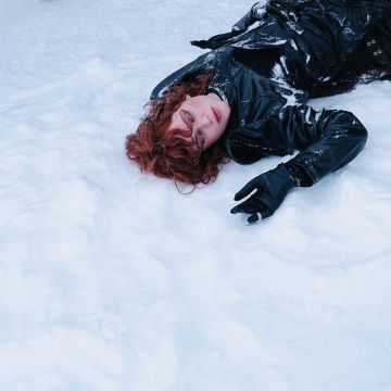 ​The Elliens Crawling - Whispers